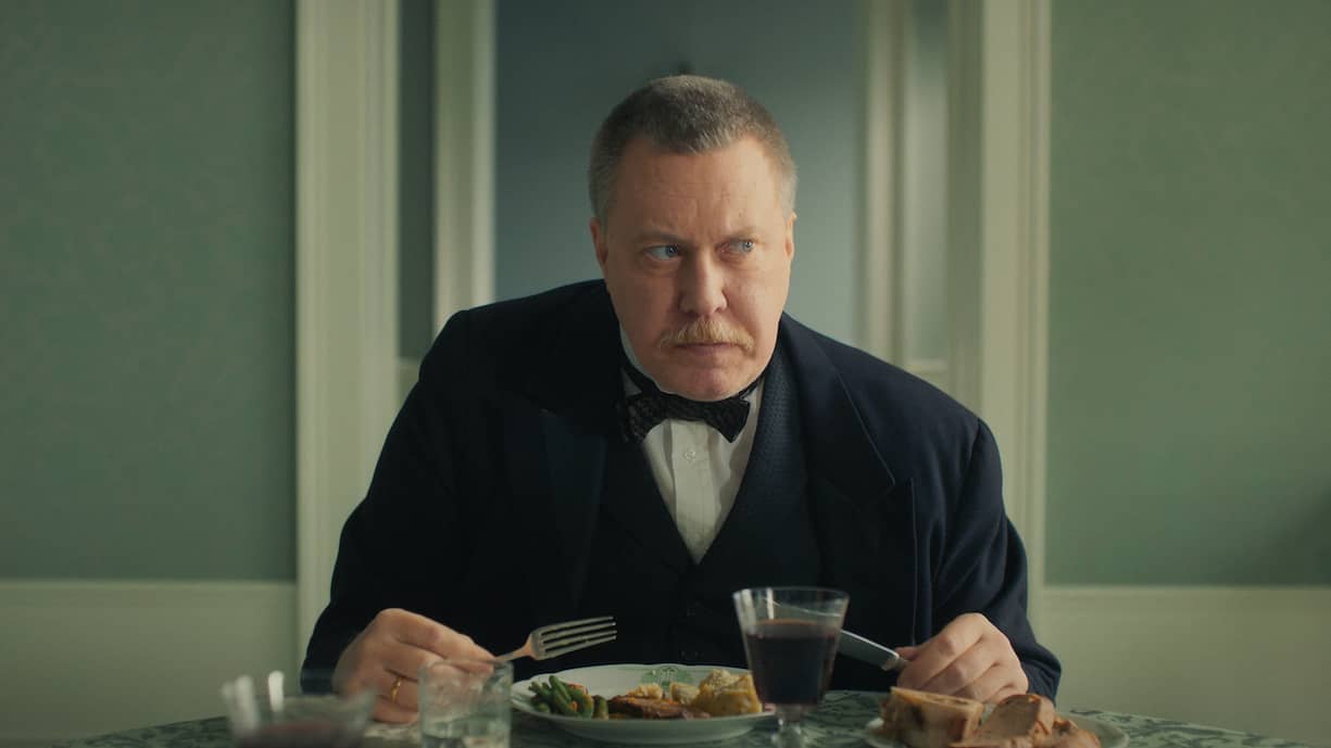 Unter der Tyrannei seines Vaters (Nicholas Ofczarek) litt Franz Kafka besonders.